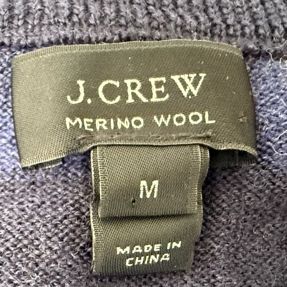 J.Crew Men’s 100% Merino Wool V-Neck Sweater Pullover Medium Striped 843 - Picture 2 of 3